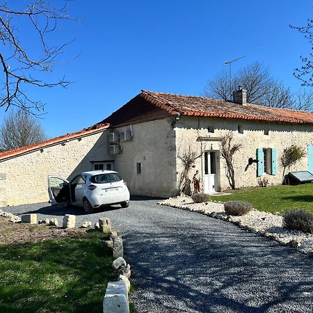 Chez Magitte Une Chambre A Louer Bardenac Exterior photo